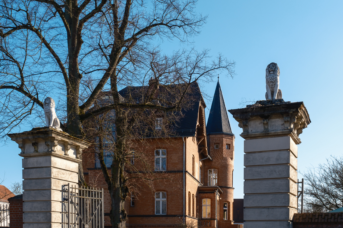 Wächterlöwen Schlossgut Altlandsberg